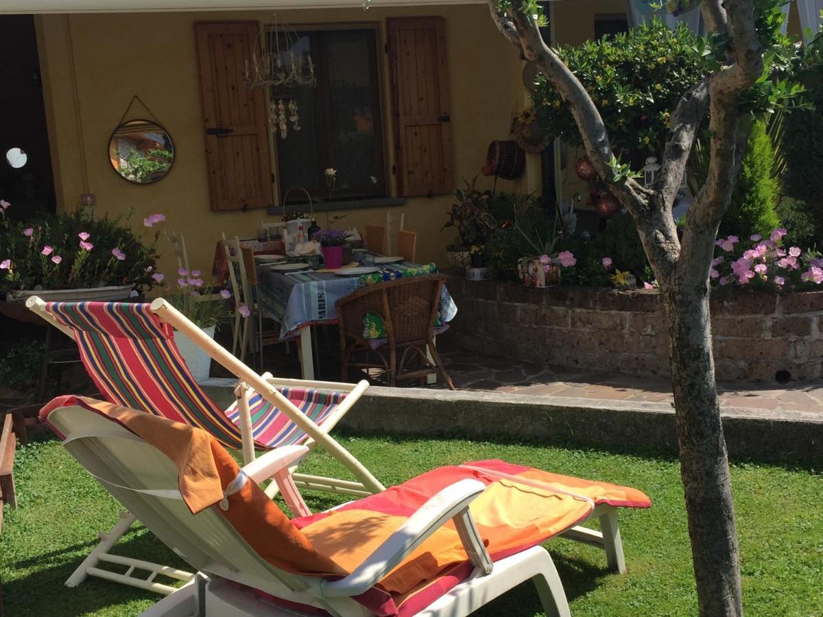 B & B Da Giusy Corte Franca Bagian luar foto