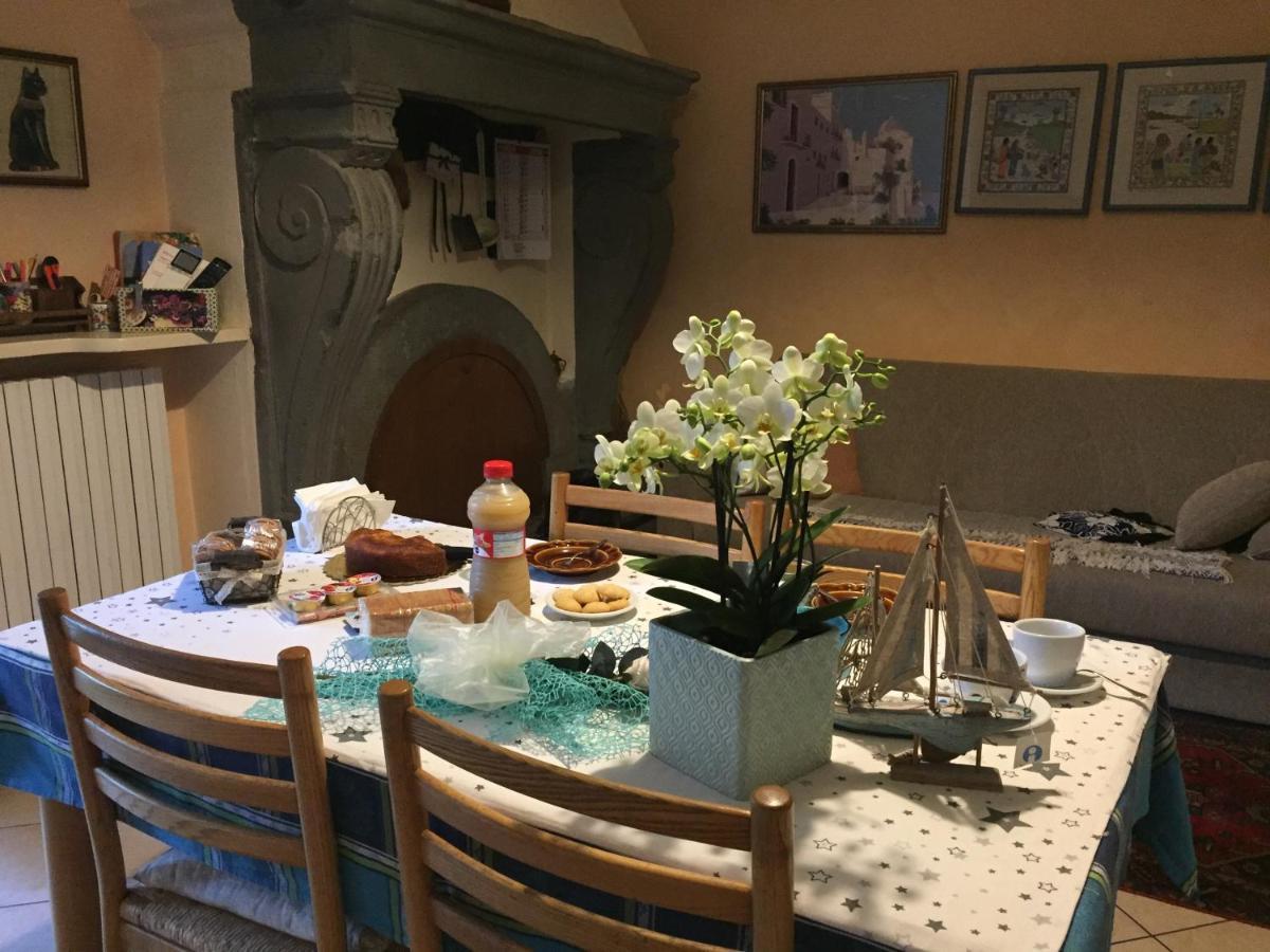 B & B Da Giusy Corte Franca Bagian luar foto