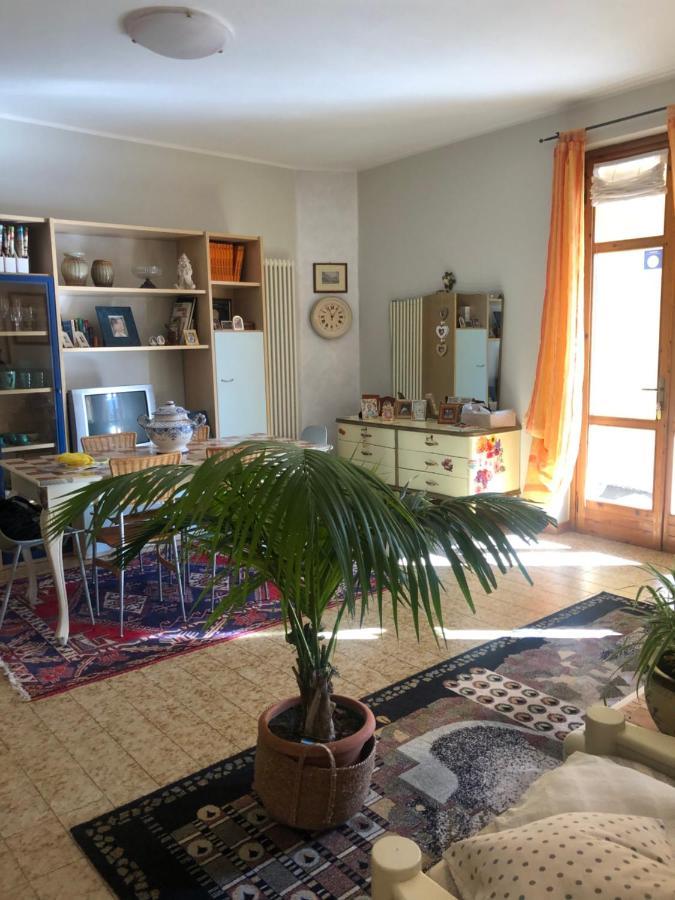 B & B Da Giusy Corte Franca Bagian luar foto
